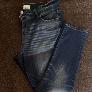 Buckle Women's Dark Blue Skinny Jeans